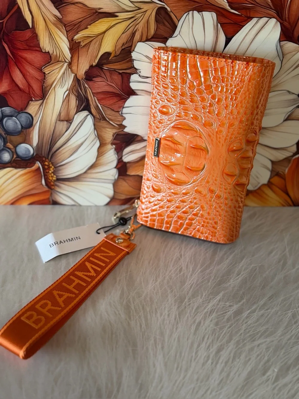 Price firm! Brahmin Adia Sola Orange Wristlet Clutch Wallet NWT SIMILAR TO DAISY